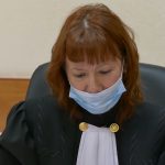 За нарушение административных ограничений подсудимая приговорена к реальному сроку